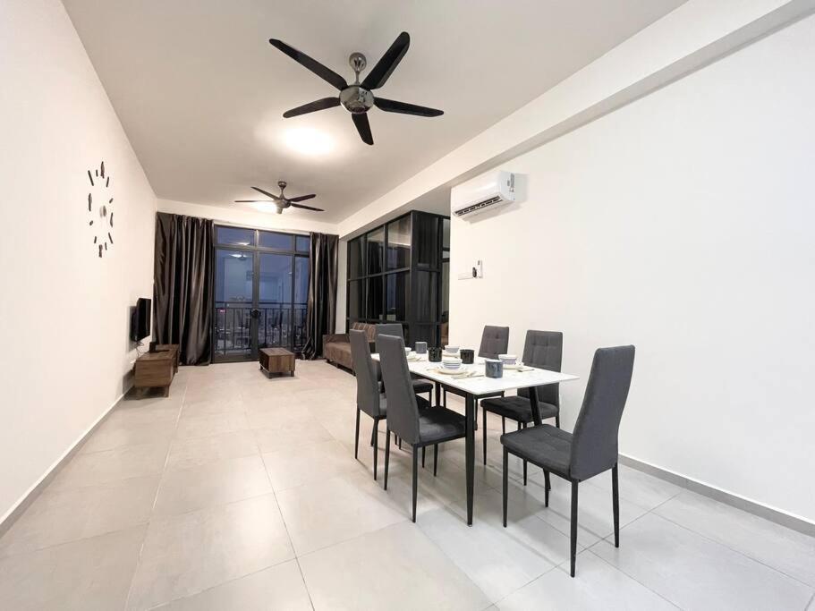 Ferienwohnung Quartz Near To Jonker Walk With Infinity Pool Cozy 3B2B Malacca Exterior foto