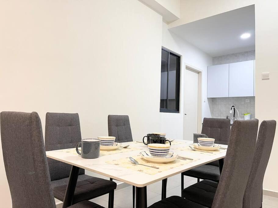 Ferienwohnung Quartz Near To Jonker Walk With Infinity Pool Cozy 3B2B Malacca Exterior foto